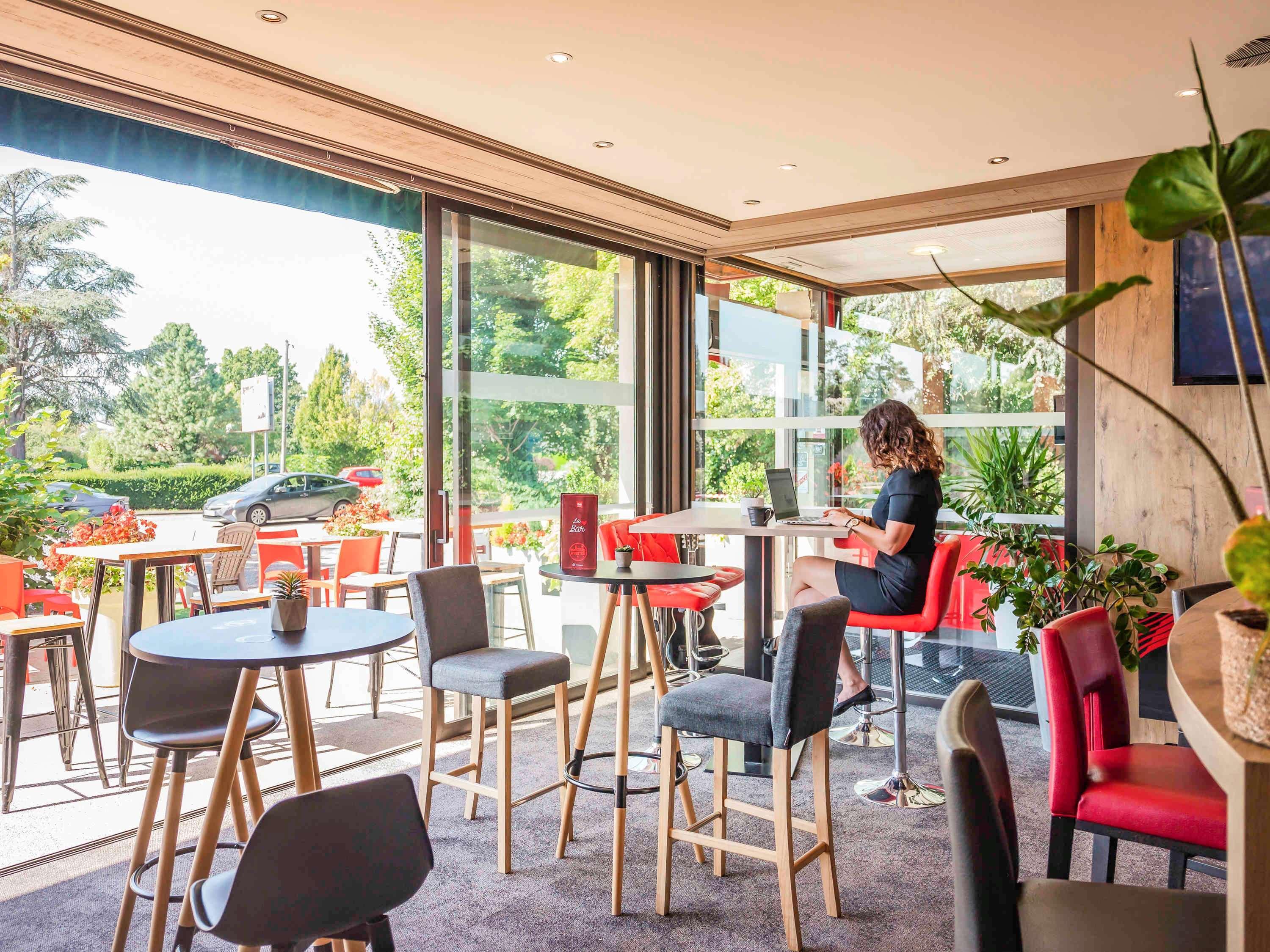 Ibis Colmar Est - Hotel Restaurant En Alsace Horbourg-Wihr Экстерьер фото