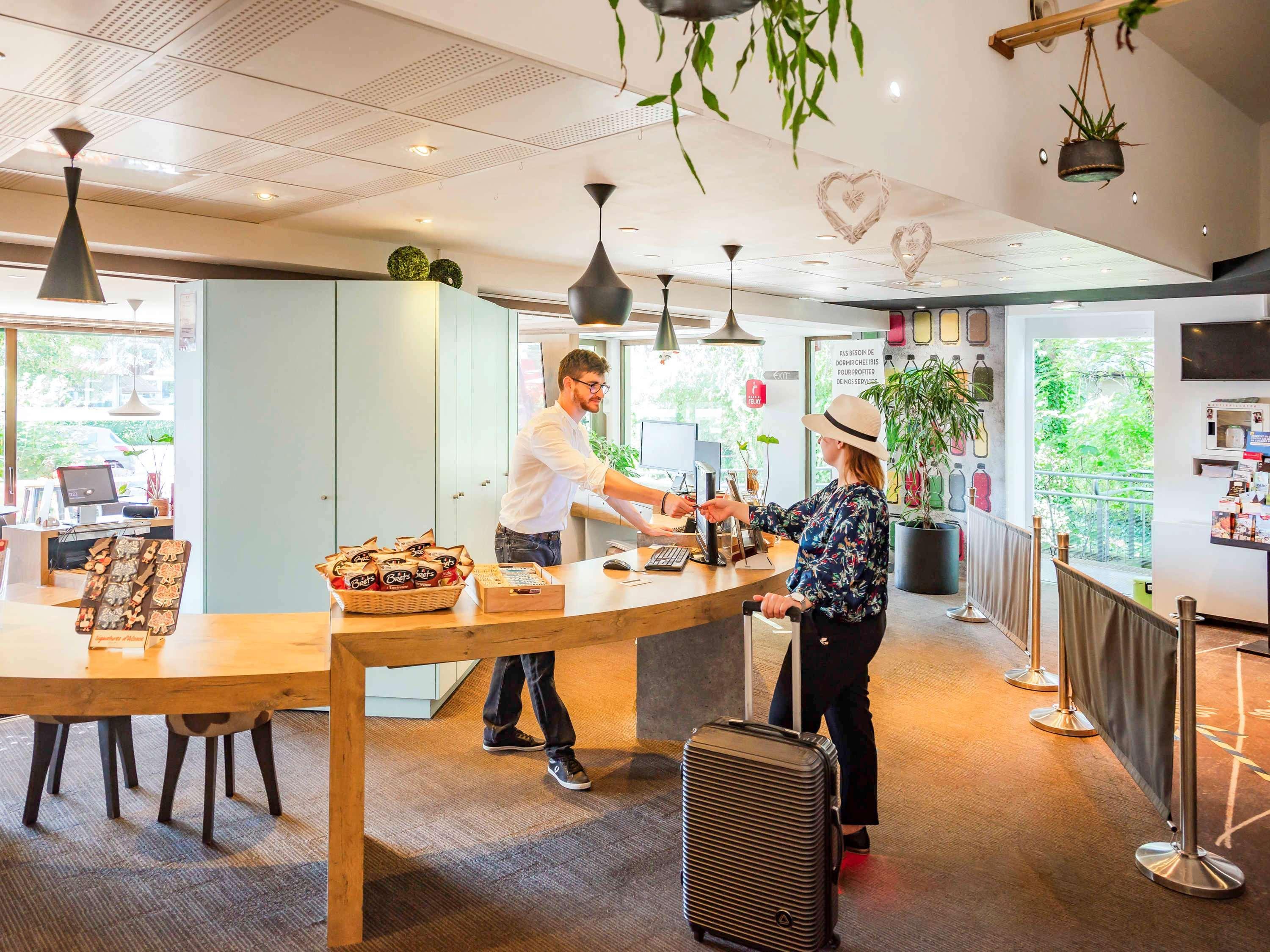 Ibis Colmar Est - Hotel Restaurant En Alsace Horbourg-Wihr Экстерьер фото